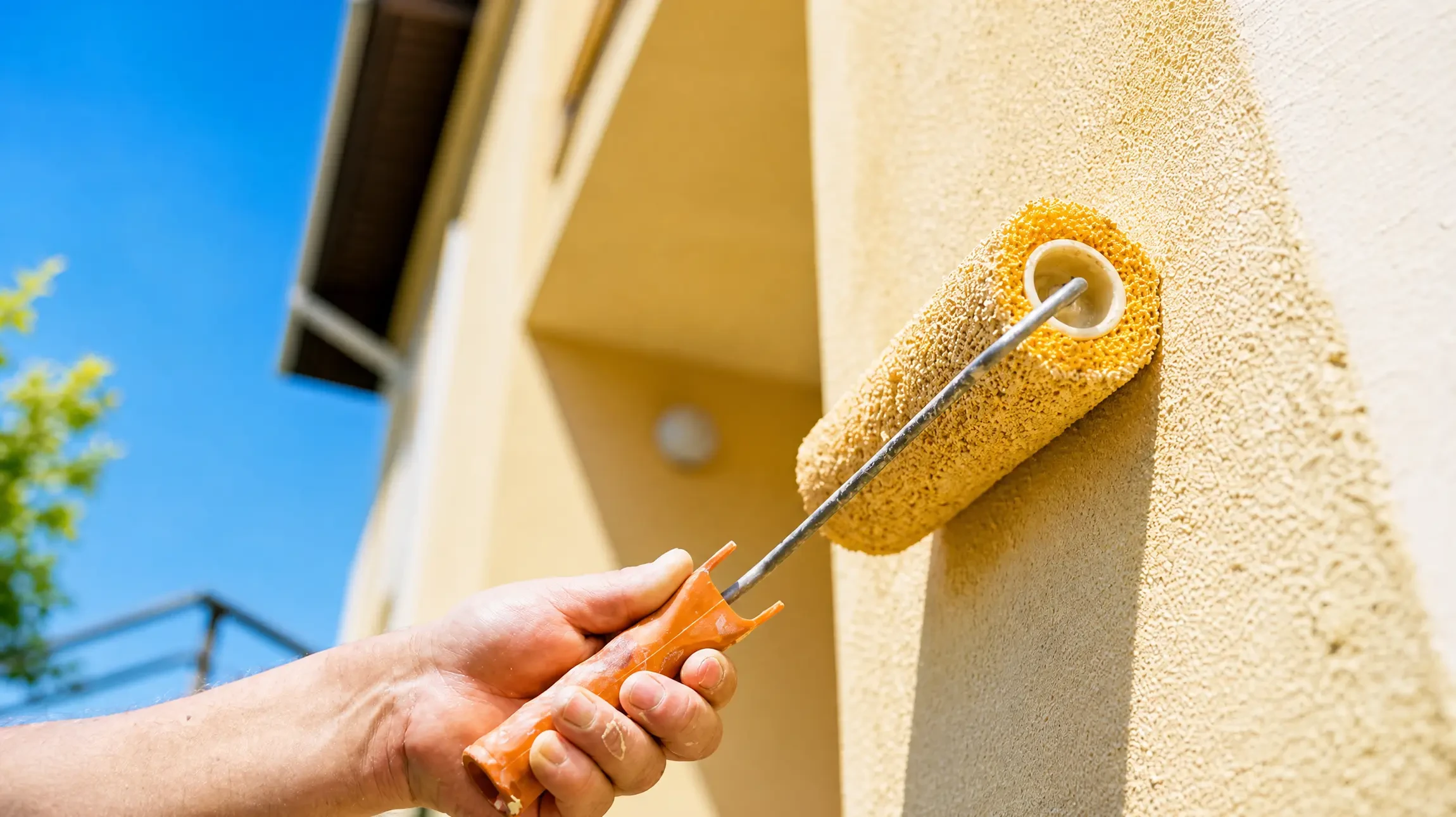 Procédé de peinture par pistolet pulvérisateur pour le travail de décoration
